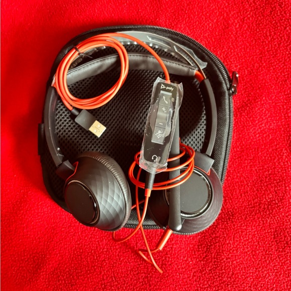 NWT Blackwire 5200 Series Headphones w Mic - Brand New, High Quality - Headset - Picture 2 of 5